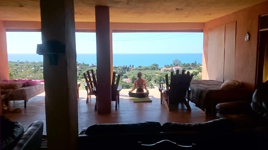 Hotel Welcoming Vibes à Treasure Beach Extérieur photo